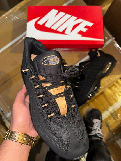 Nike Air Max 95 x Syna World