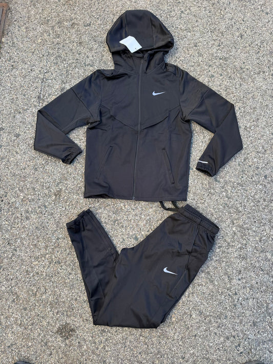 Conjunto Nike Miller Black