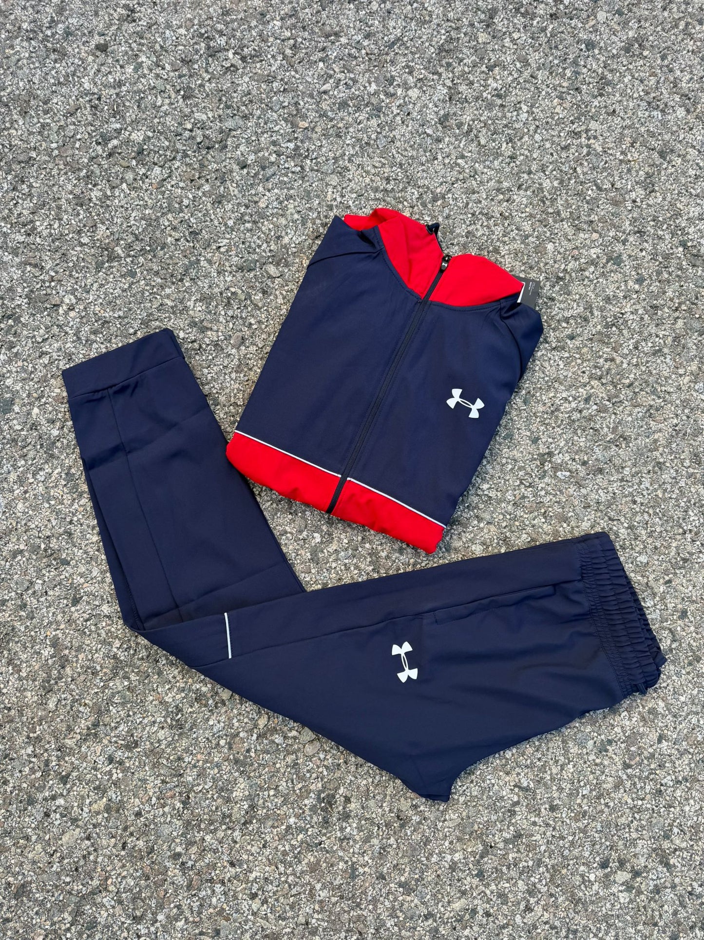 Conjunto Under Armour 2026 Red