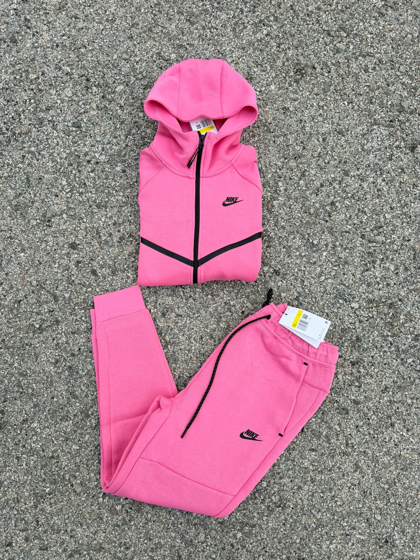 Nike Tech Fleece Pink