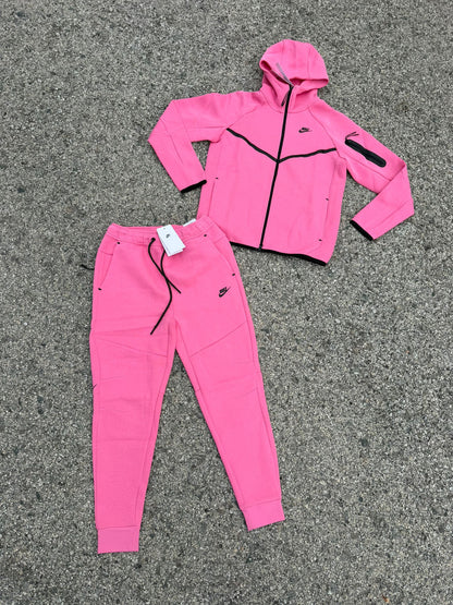 Nike Tech Fleece Pink