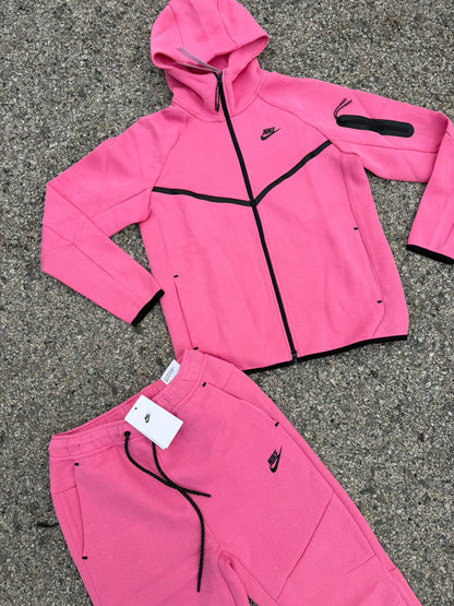 Nike Tech Fleece Pink