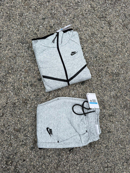 Nike Tech Fleece Gris