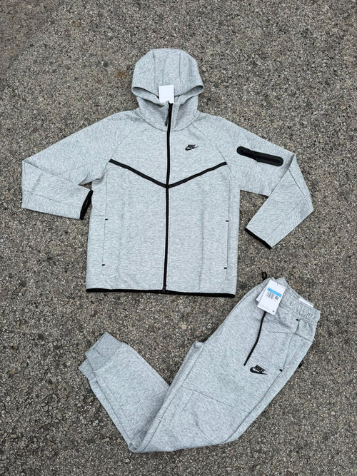 Nike Tech Fleece Gris