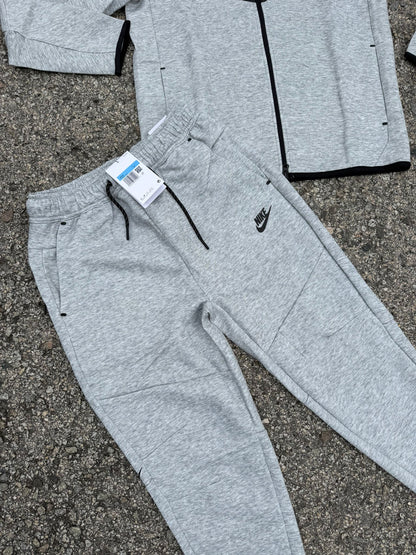 Nike Tech Fleece Gris