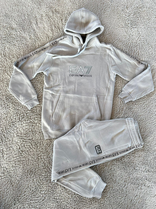Chandal Armani EA7 Grey