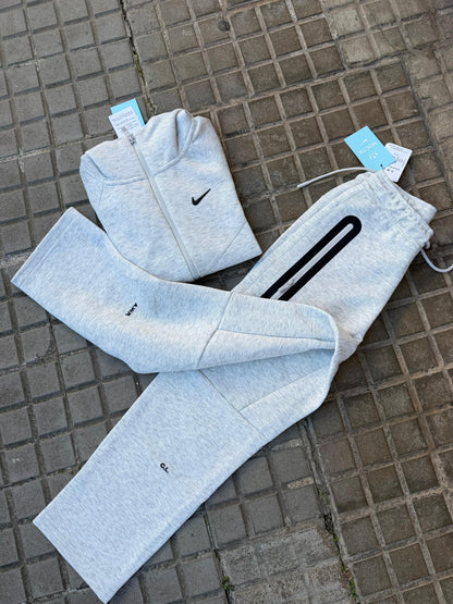 Chandal Nike tech NOCTA Grey